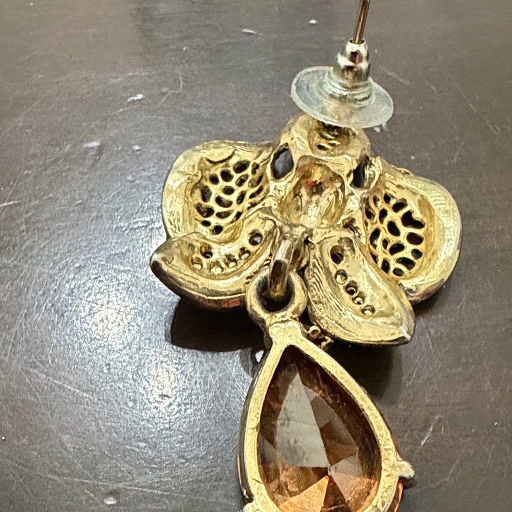 Vintage Austrian Crystal flower earrings - Picture 3 of 4